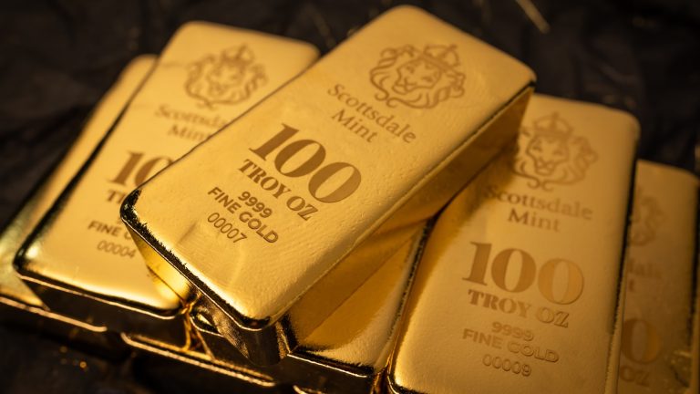 Gestapelte Goldbarren, Symbolbild für den Goldpreis-Kursrutsch im Juli 2026