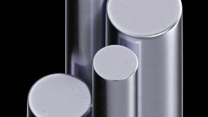 Zylindrische Metallbarren als Symbolbild für Palladium